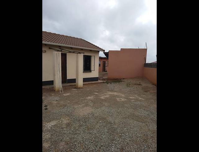 3 BEDROOM PROPERTY TO RENT IN PROTEA GLEN EXT